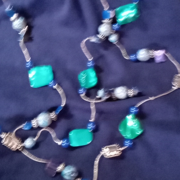 Necklace double chain mix colors - Picture 3 of 3